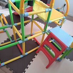 すべり台付きジャングルジムの画像