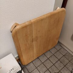 テーブル