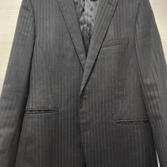 スーツ黒　ボーダーの画像