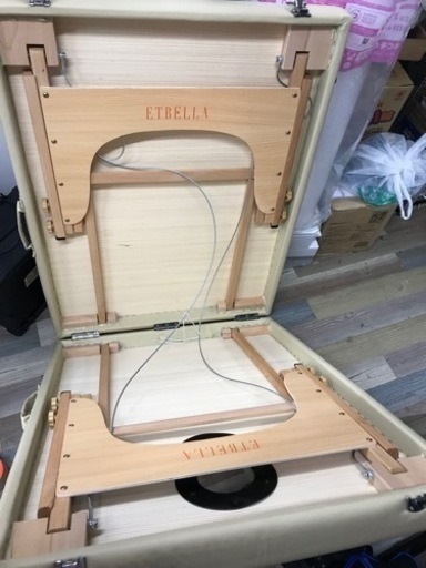 軽量 折りたたみ マッサージベッド 収納袋付き エステ 整体