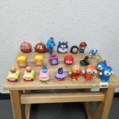 子供洋品、おもちゃ　お話中