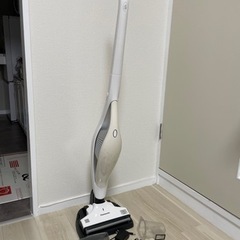 2017年式パナソニック充電式掃除機　MC-BU1JE4-KW