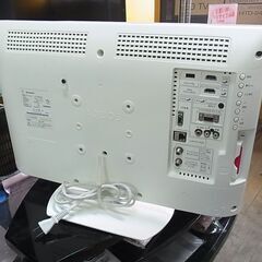 セール中につき、通常特価13,178円より半額の6,589円!　【2】22V型ワイド　液晶テレビ　SHARP　シャープ　AQUOS　アクオス　LC-22K20　白　ホワイト　2014年製　リモコン付きの画像