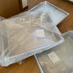 給食室で使う調理器具　新品が沢山あります 定価の半額で売ります 総額270万以上 140点 業務用 プロ用 バット 蓋 の画像