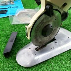 KM 裁断機 OCTA RS-100 クロスカッティングマシン ハシマ 縫製用 KM 裁断機 OCTA RS-100 クロスカッティングマシン ハシマ 縫製