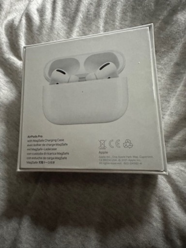 新品 Apple AirPods pro 第一世代