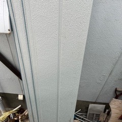 サイディングボード差し上げます。