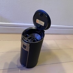カー用品　LEDミニライト付き灰皿