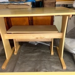 【決まりました】ダイニングテーブル&椅子2脚セットの画像