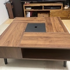 ローテーブル　センターテーブル　美品　木　収納力ありの画像