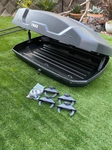 【決まりました】THULEスーリー ルーフボックス 300L TH6351 Thule Force XTS6351 フォースXTS ブラックエアロスキンルーフボックス
