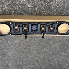 JB64ジムニー 新車外しグリルの画像