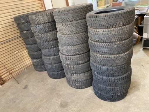 スタッドレス　ジャンク品　まとめて　32本