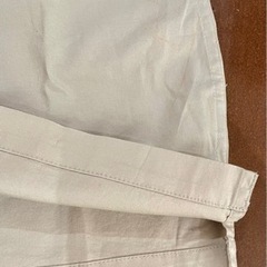 【新品未使用　難あり】GAP メンズ　グレージュ色　半袖シャツ Mサイズの画像