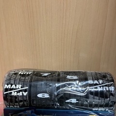 レア物🚙ルノー　F1タイヤラック型　卓上カレンダー