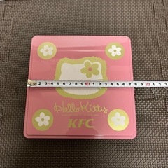 [まだあります]キティちゃんのお重箱 2段 18×18×11の画像
