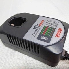 値下げしました‼️専用充電器も付いてます‼️RYOBI-1250バッテリー美品です‼️の画像