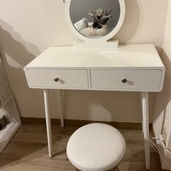 ドレッサー　