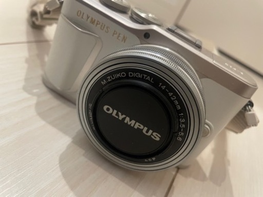 デジタル一眼 OLYMPUS pen e-pl9