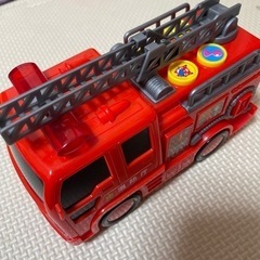 マルカ おしゃべりピカピカ消防車の画像