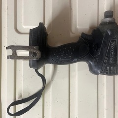マキタ　18v インパクトドライバー TD145D ジャンク