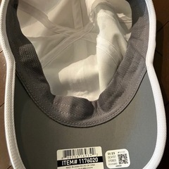 adidas帽子の画像