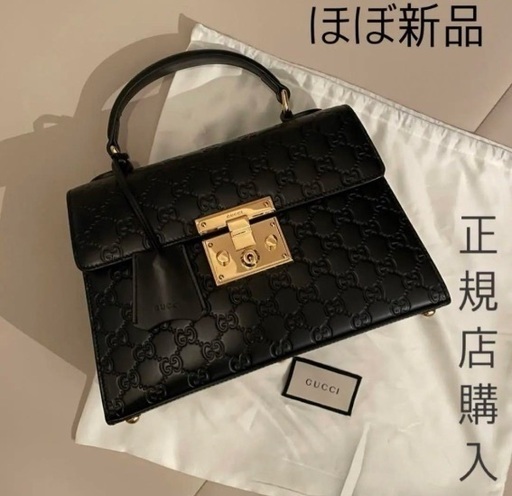 GUCCI ggエンボス　レザー　バッグ　ハンドバッグ　ショルダーバッグ