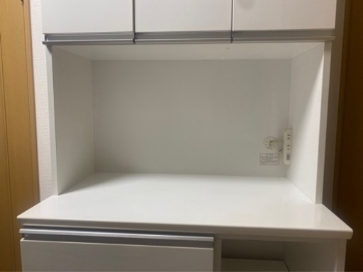 家具　食器棚