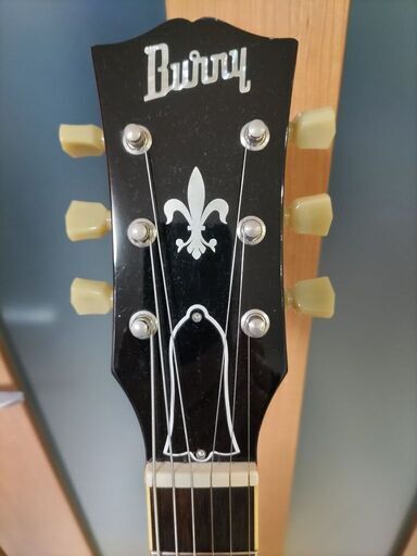 ES-335タイプ・ギターお譲り致します
