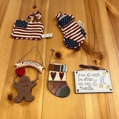 【値下】米国で購入、X’masグッズ(ツリースカート、オーナメント他)ヴィンテージの画像