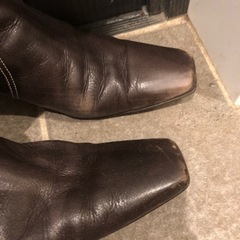 茶、ブーツ24センチの画像