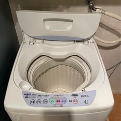 【０円】HITACHI 日立全自動電気洗濯機 4.2kg 12月下旬頃お引き取り頂ける方大歓迎です。の画像