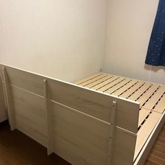 ダブルベッド  (決まりました)の画像