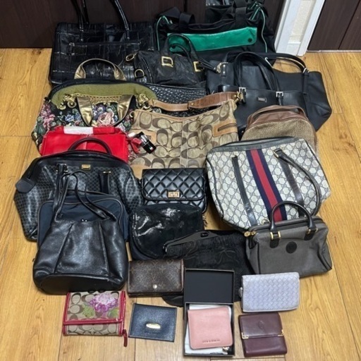 23点まとめ。ルイヴィトン■ GUCCI■Coach ■FENDI■CHARLES & KEITH■人気■バッグ■財布■小物