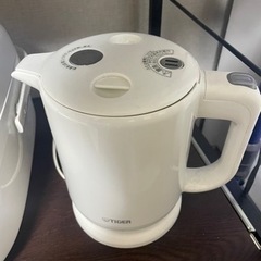 炊飯器、ケトル2点セットの画像