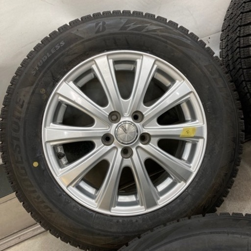 決まりました。スタッドレス　195/65R15   VRX2  21年製バリ山　PCD100