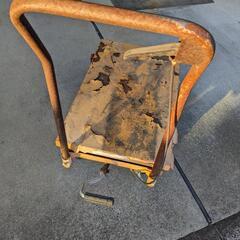 油圧リフト機能付台車◆耐荷重量80kgの画像