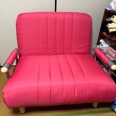 可愛いソファーベットです。