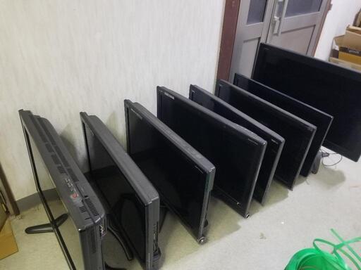 数量限定　32型テレビ