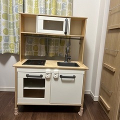 IKEAのキッズキッチンの画像