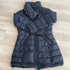 ARMANI Exchangeダウンの画像