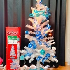 【最終値下げ‼️】クリスマスツリー120cm🎄.*ホワイト＆ブルーの画像