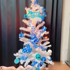 【最終値下げ‼️】クリスマスツリー120cm🎄.*ホワイト＆ブルーの画像