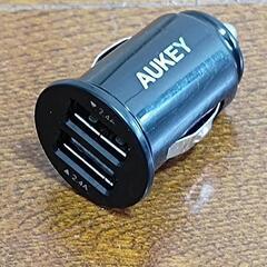 中古　AUKEY CC-S1 24Wカーチャージャー