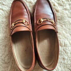 GUCCIメンズローファーの画像
