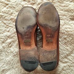 GUCCIメンズローファーの画像