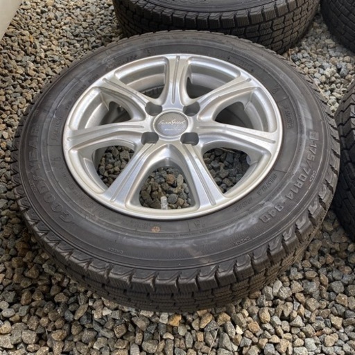 manaray sport 冬タイヤ付き　4穴　スタッドレスタイヤ　アルミホイール　マナレイスポーツ　175/70R14 84Q cood year manaray sport 冬タイヤ付き 4穴 スタッドレスタイヤ アルミホイール