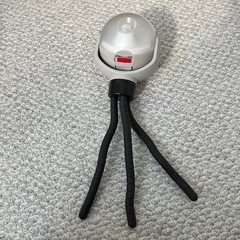コストコ　三脚付きセンサーライト　ライト　電気