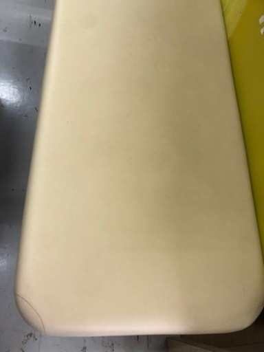 ?エステベッド?