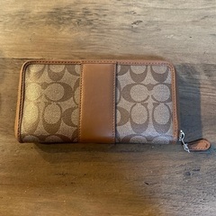 coachの長財布の画像